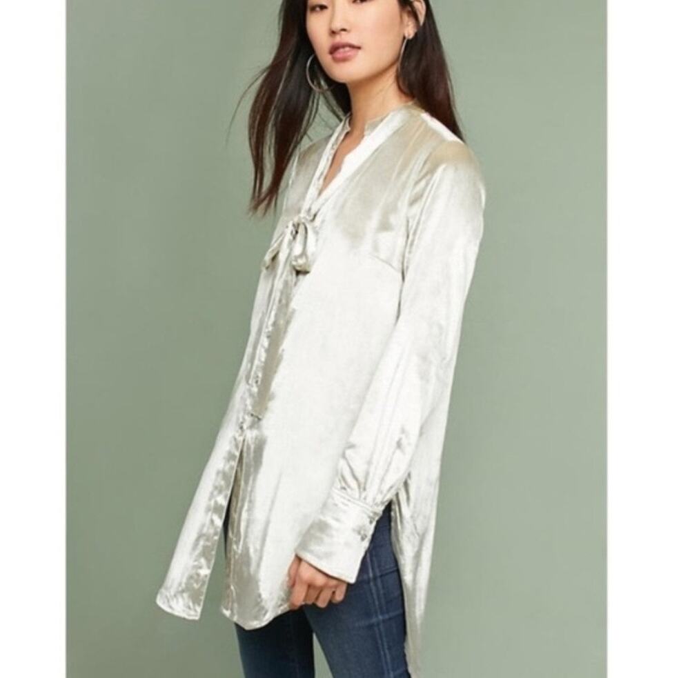 Maeve Anthropologie Women's Cream Iridescent Velvet Tie Neck Tunic Top Sz 2